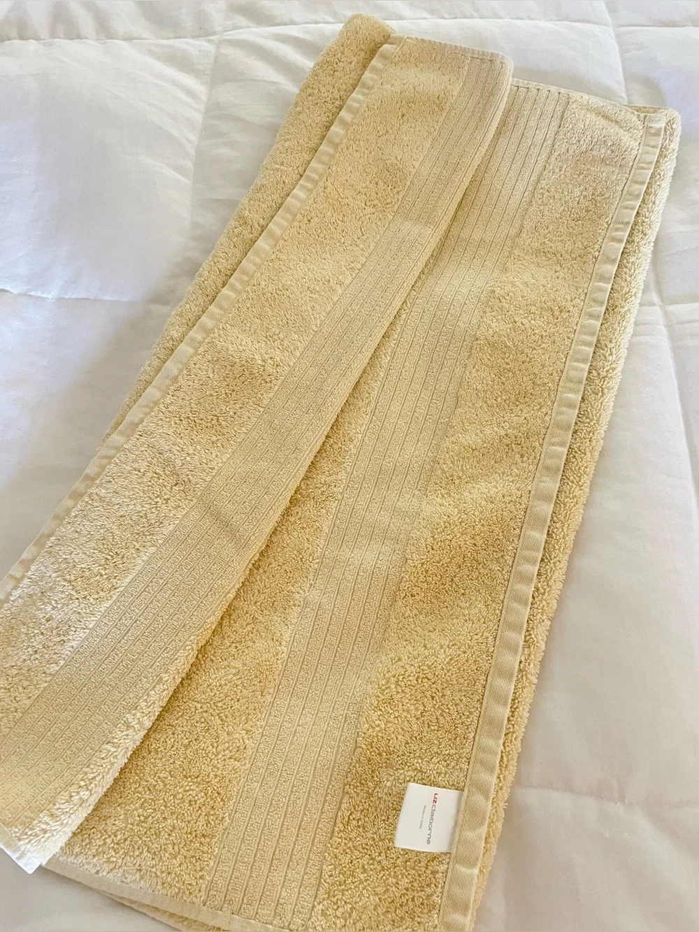 Liz Claiborne Signature Plush Bath & Hand Towel w Washcloth 100% Cotton Yellow